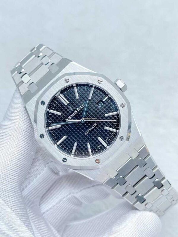 Audemars Piguet Royal Oak - Image 3